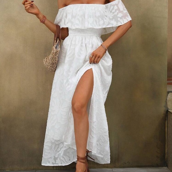SHEIN Strapless White Lace Dress - Picture 4 of 4